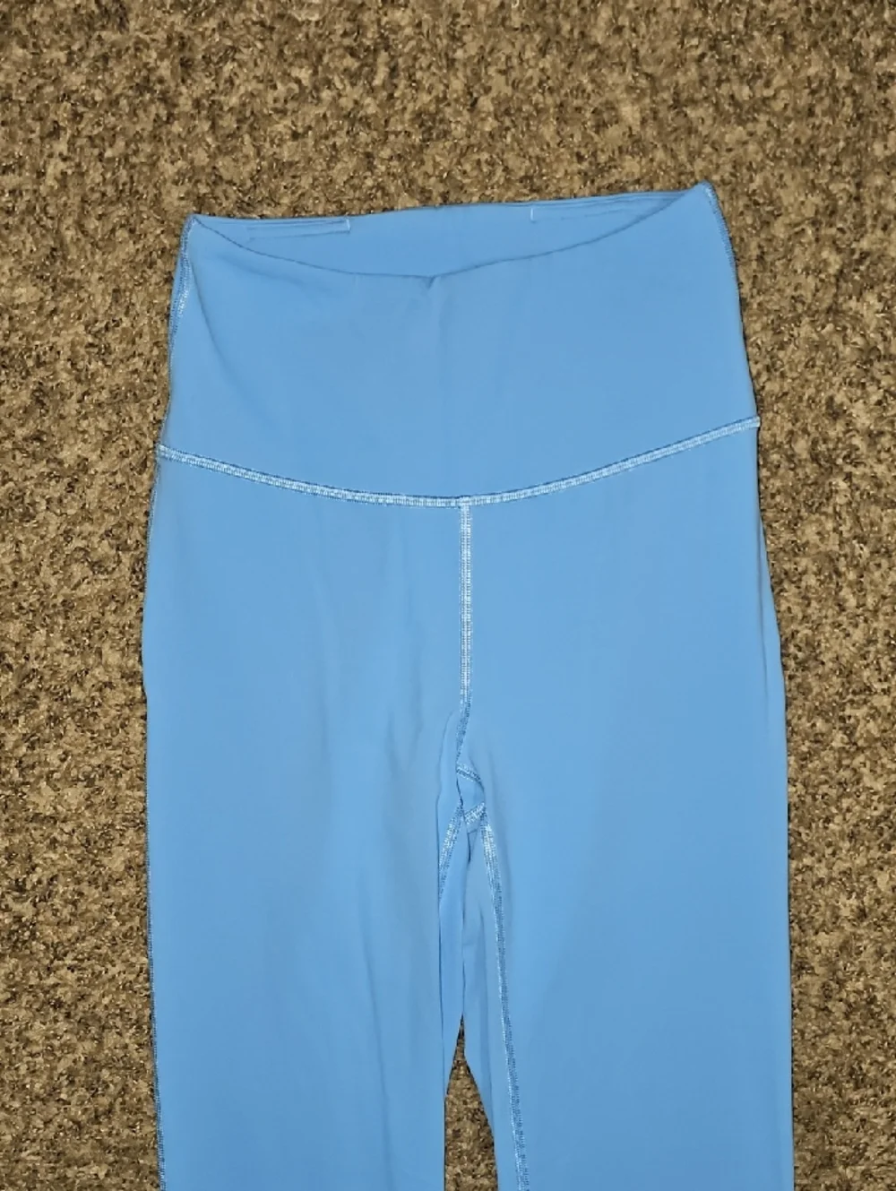 Lululemon Nulu Groove Flare Pants. Sz 4 31
